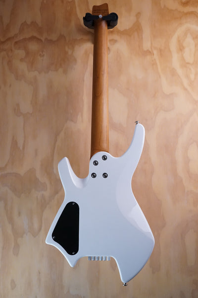 SQOE SEWT700 Headless Electric Guitar in White - Fair Deal Music