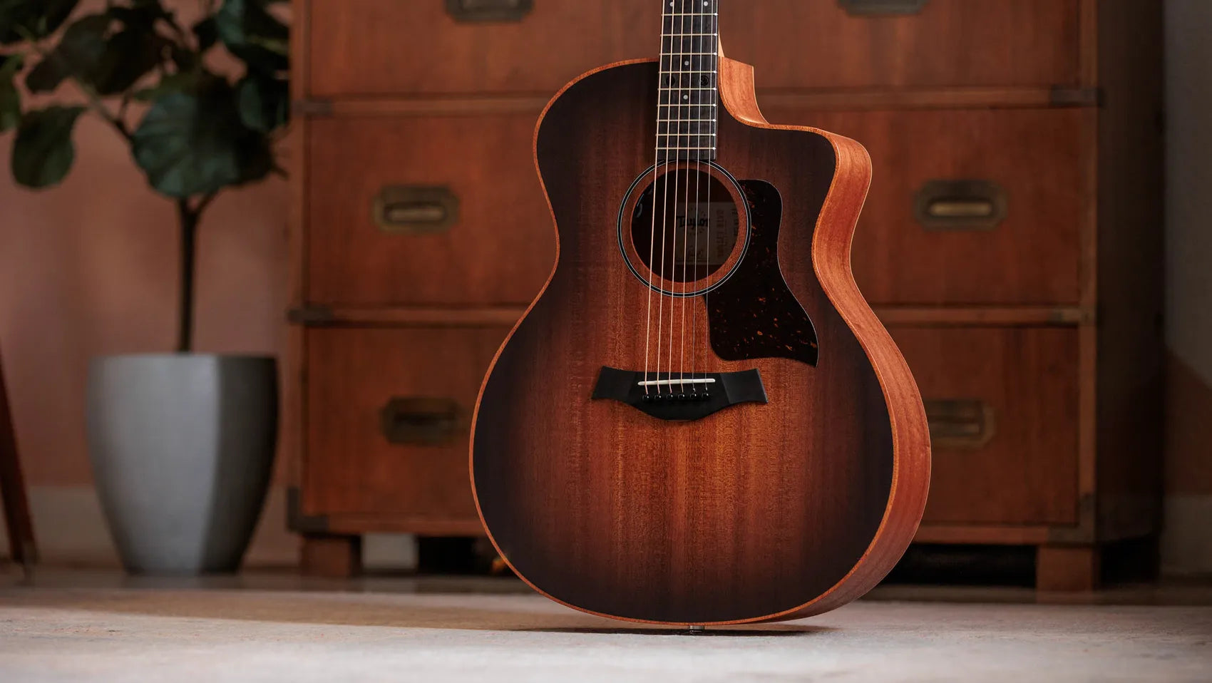 Taylor Sunset Blvd 24ce Edgeburst Electro-Acoustic Guitar