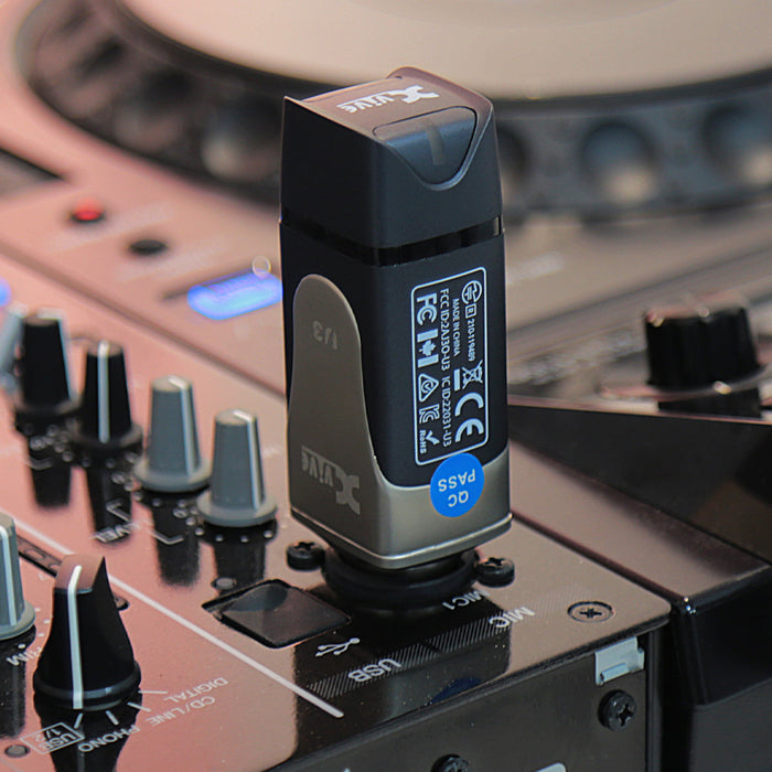 Xvive Dual U3 Wireless System for Audio - Fair Deal Music