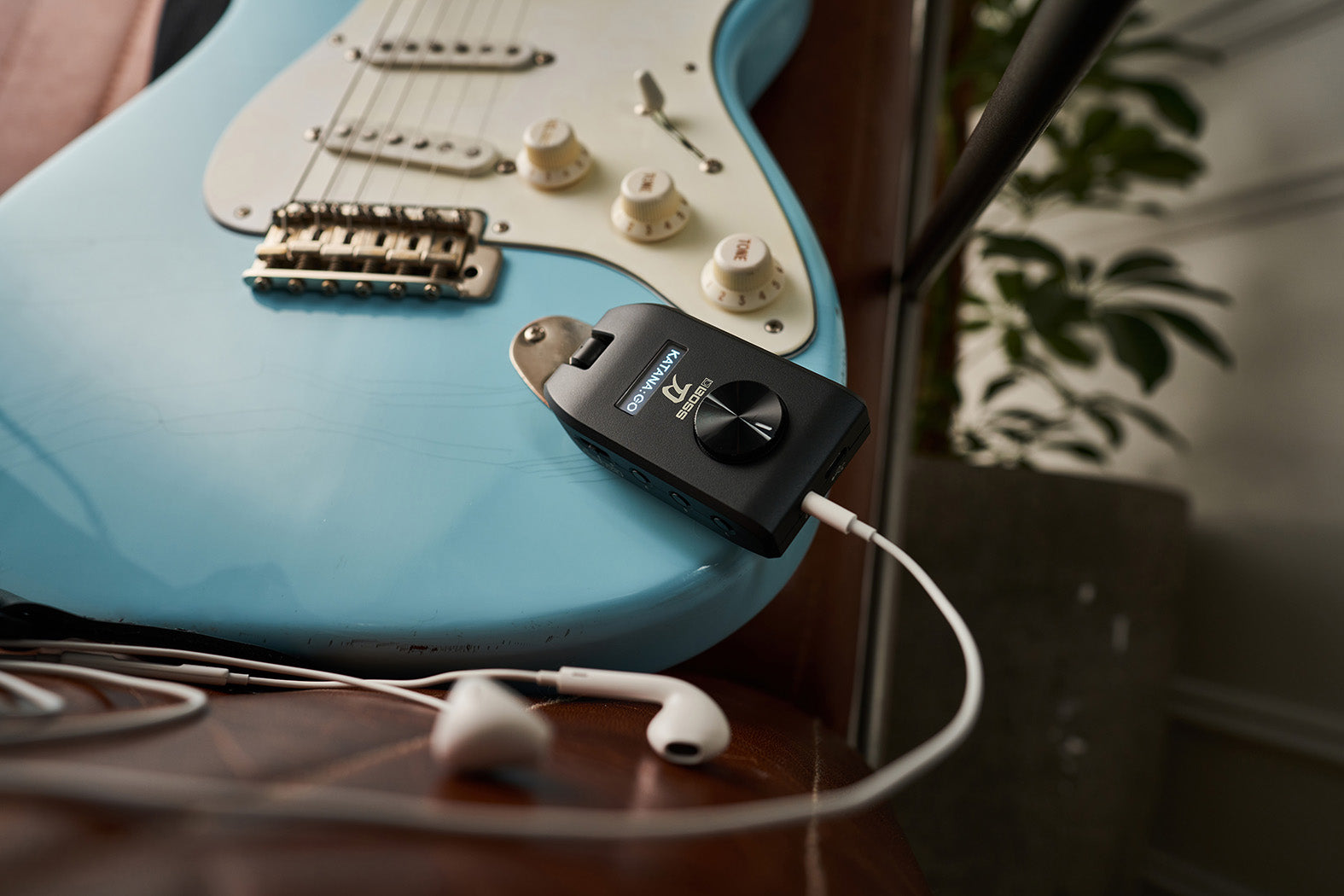 Boss Katana Go Headphone Guitar Amplifier [Display Model] - Fair Deal Music
