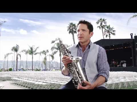 Load video: Yamaha YAS-62 Professional E♭ Alto Saxophone Gold Lacquer - Fair Deal Music
