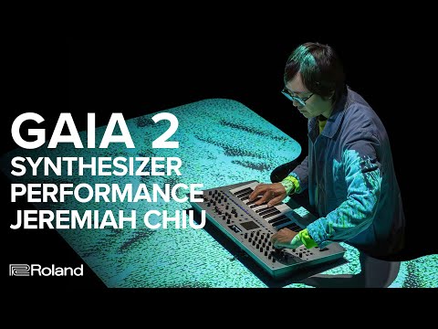 Roland GAIA 2 Synthesizer Keyboard Serial No: Z2Q2251 (Used) - Fair Deal Music