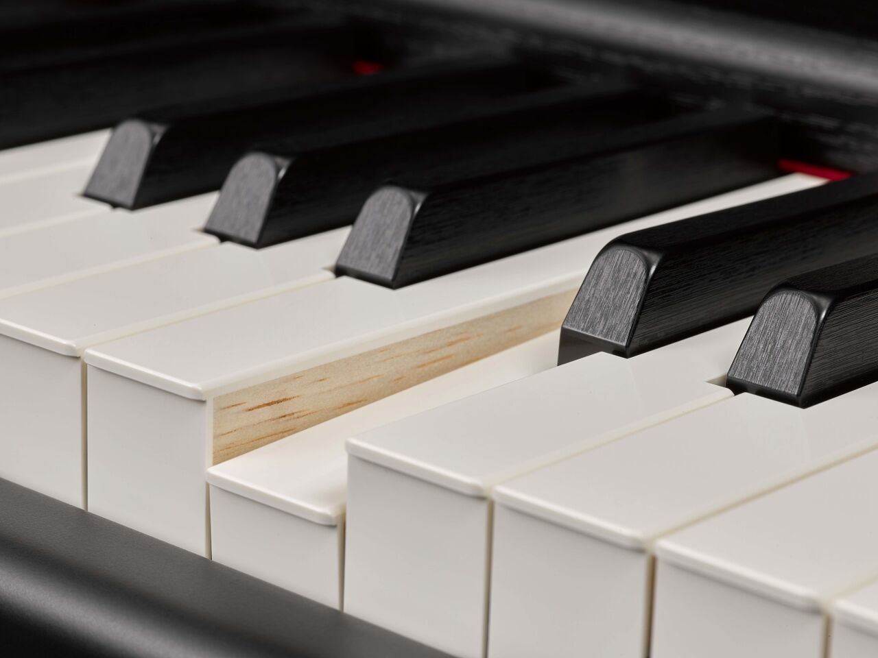 Yamaha P-525WH Portable Digital Piano White - Fair Deal Music